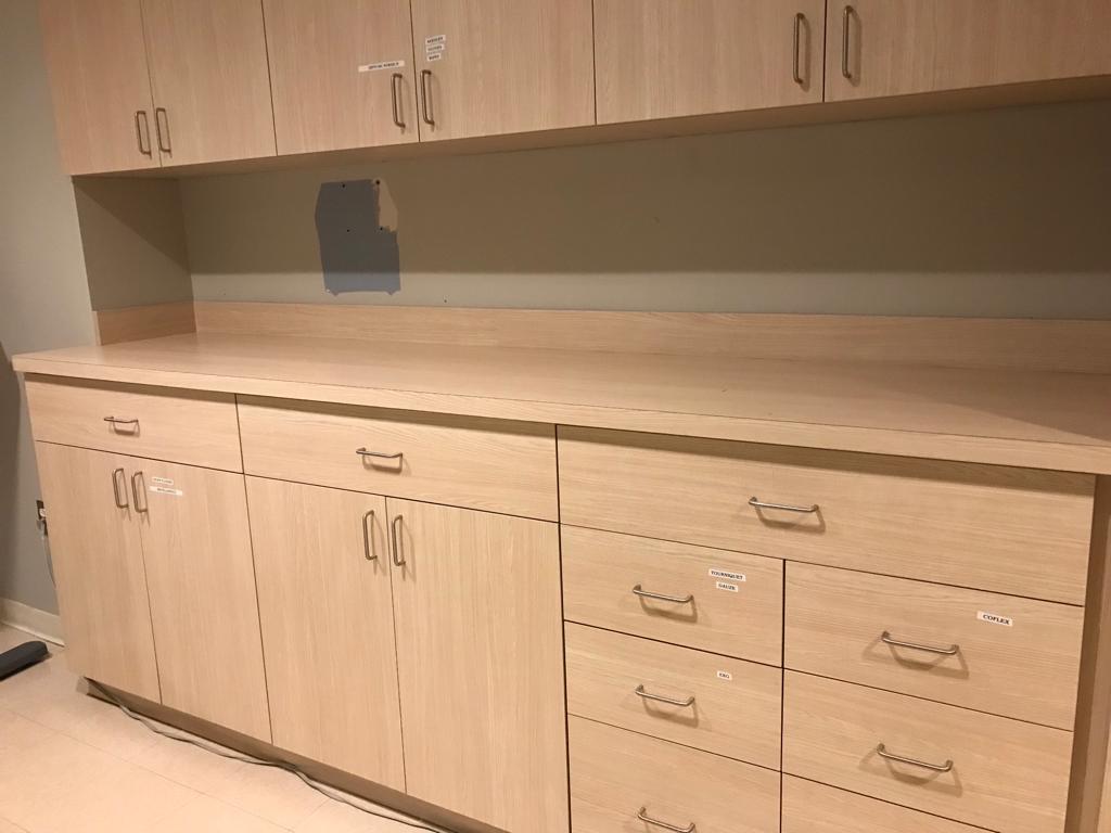 Kitchen cabinet and shelving